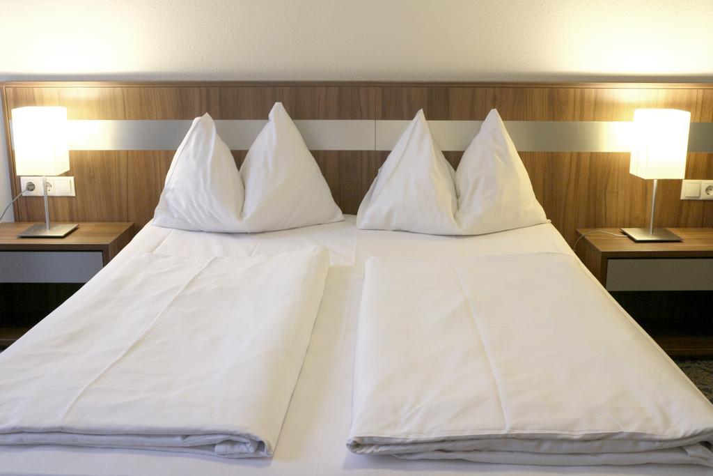 Hotel Carina Відень Екстер'єр фото