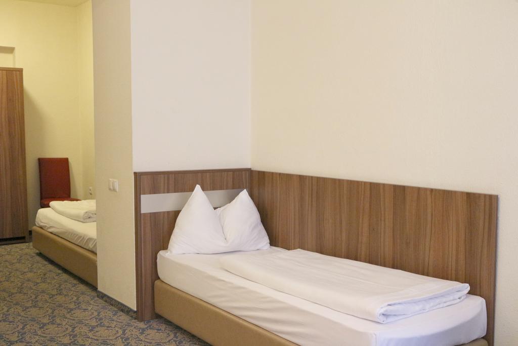 Hotel Carina Відень Екстер'єр фото