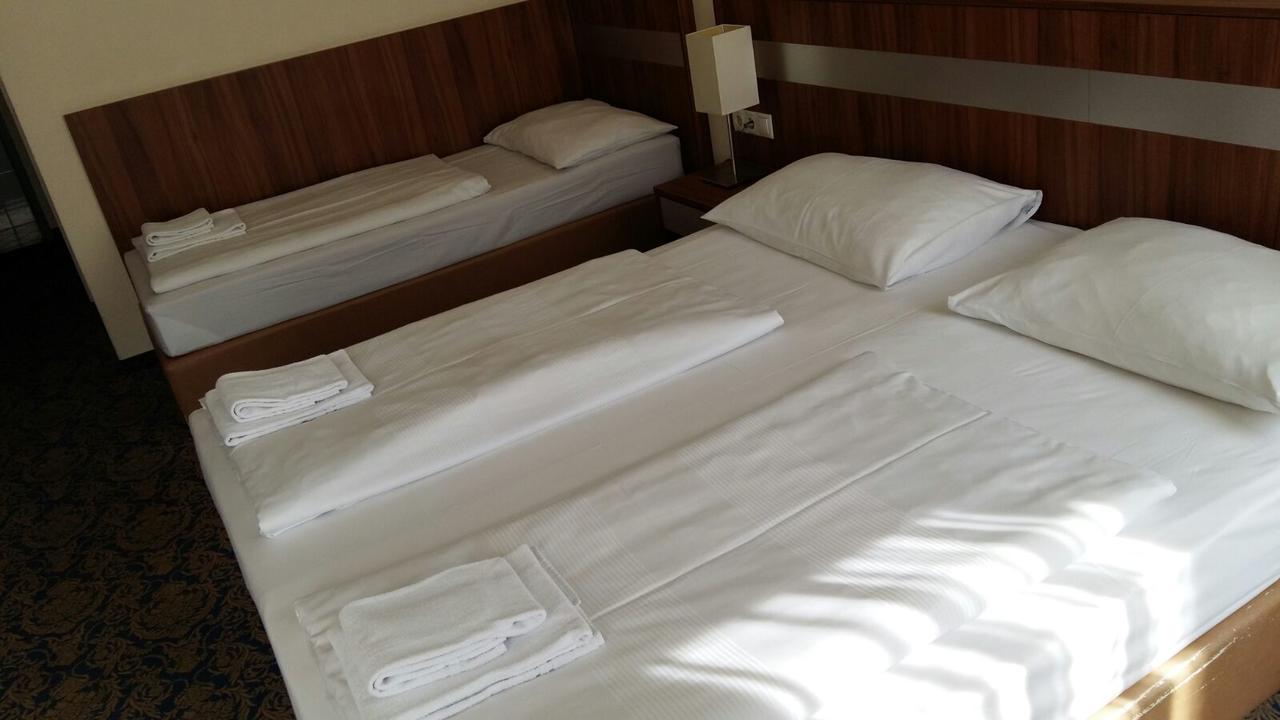 Hotel Carina Відень Екстер'єр фото